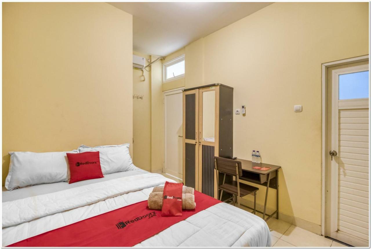 Reddoorz Near Ramai Mall Malioboro Yogyakarta Ngoại thất bức ảnh